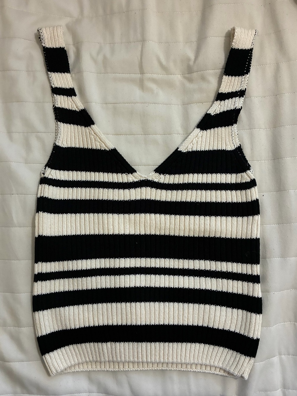 Maeve by Anthropologie Black & White Striped V-Neck Knit Tank Top M